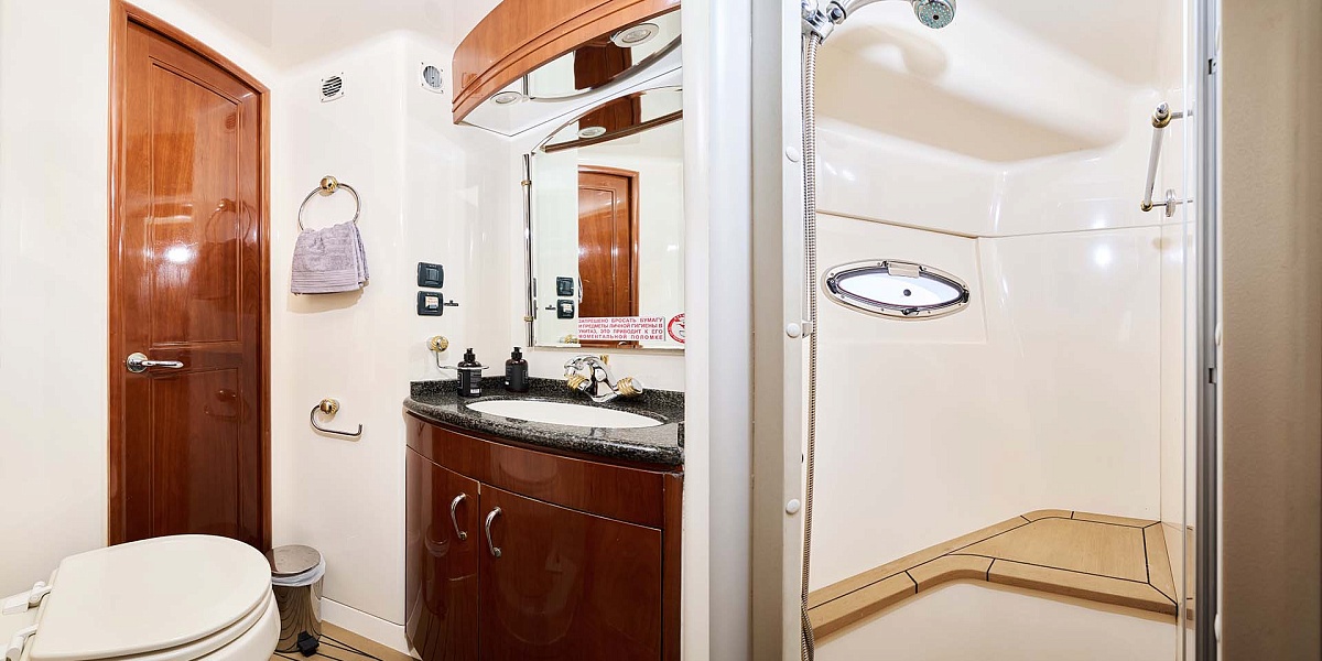 Аренда яхты Carver 60 Mila в Санкт-Петербурге